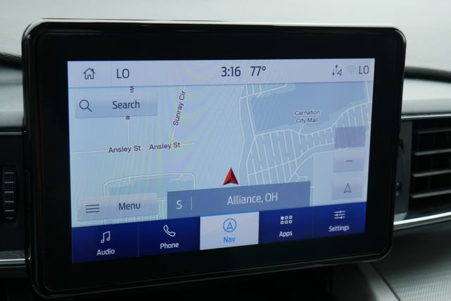 Used 2023 Ford Explorer XLT w/ Equipment Group 202A AWD/4WD image 4