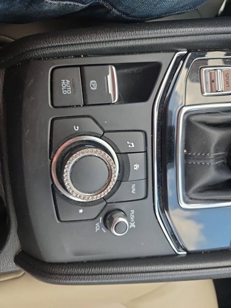 Used 2017 MAZDA CX-5 Touring image 11