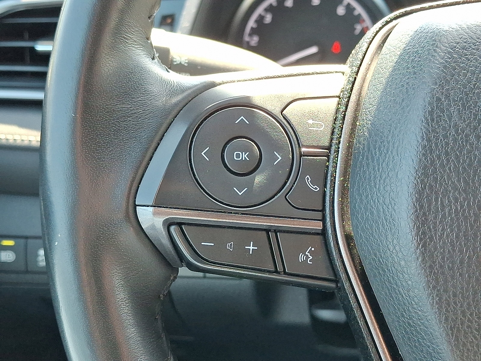 Used 2024 Toyota Camry SE FWD image 22