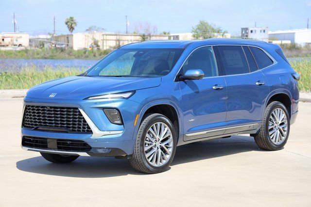 New 2026 Buick Enclave Avenir FWD image 3