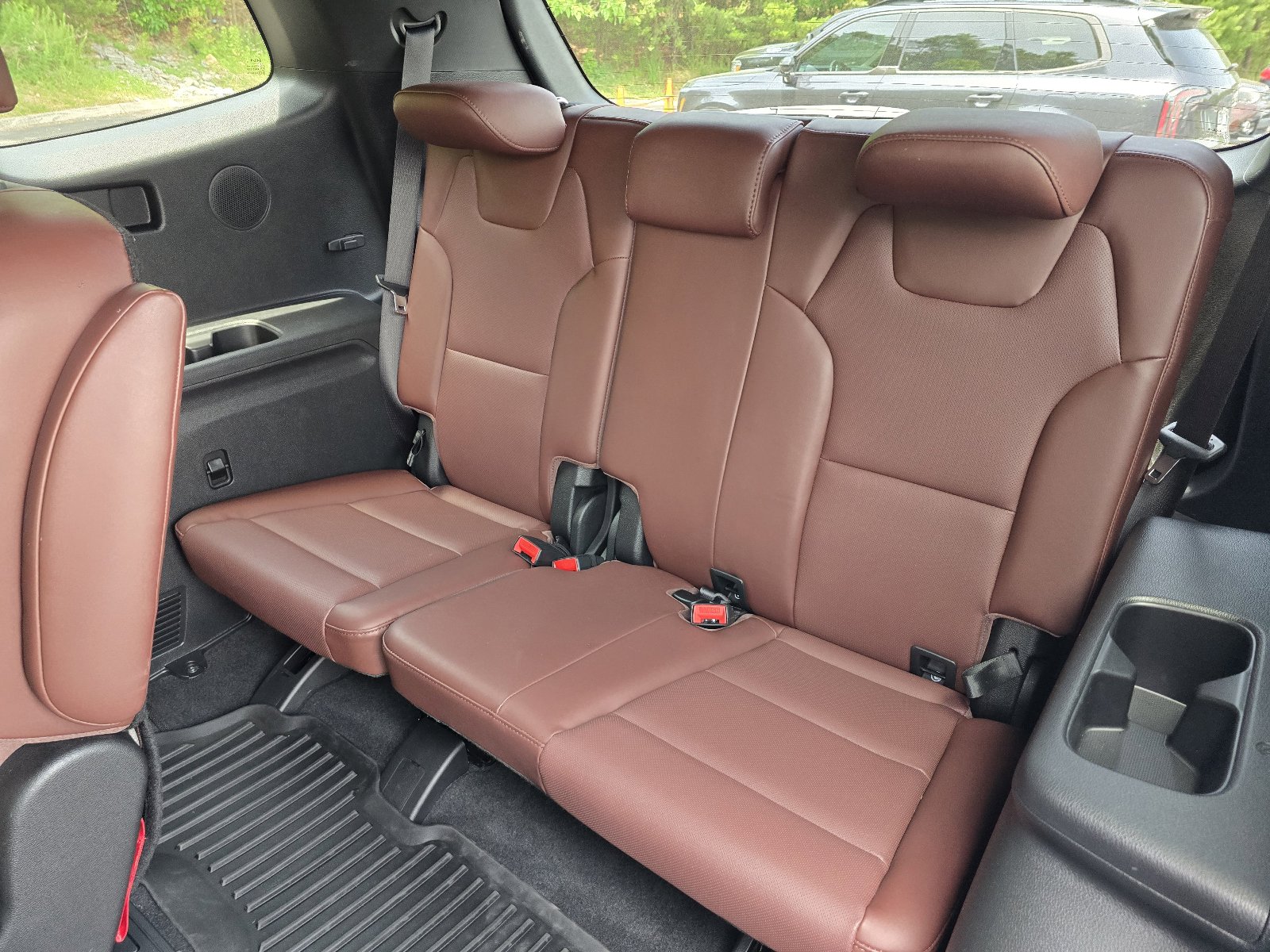 Used 2024 Kia Telluride SX Prestige w/ Towing Package AWD/4WD image 10