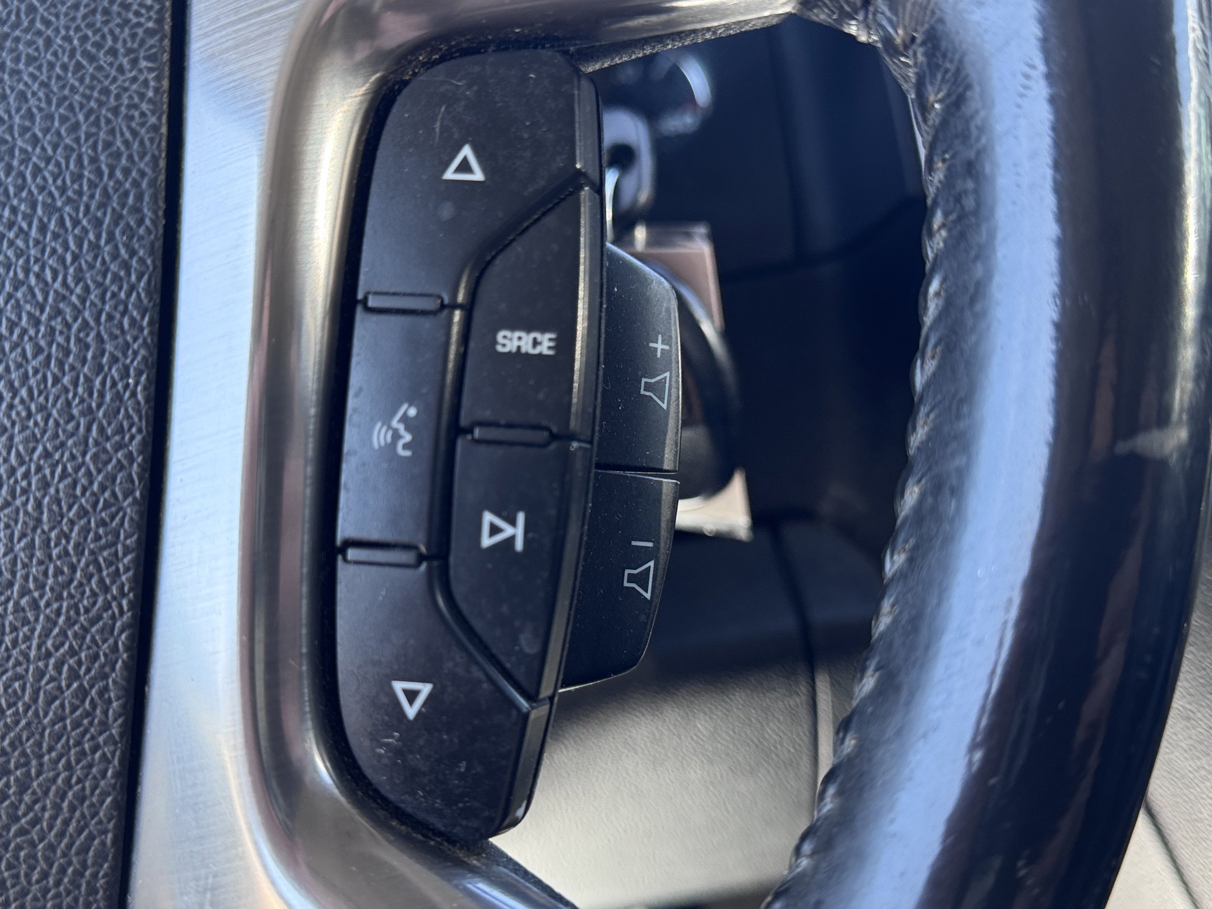 Used 2007 Chevrolet Avalanche LT w/ LT Preferred Equipment Group AWD/4WD image 19
