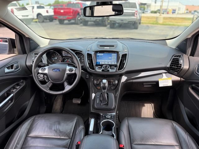 Used 2016 Ford Escape Titanium w/ Equipment Group 301A AWD/4WD image 2