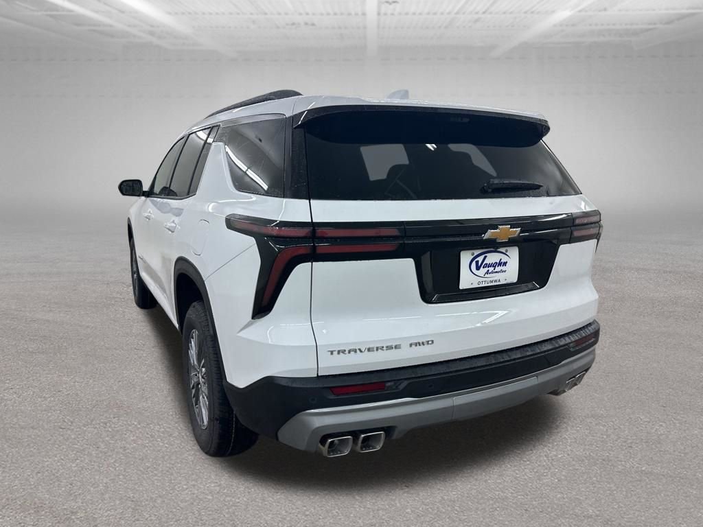 New 2026 Chevrolet Traverse LT w/ Driver Confidence Package AWD/4WD image 8
