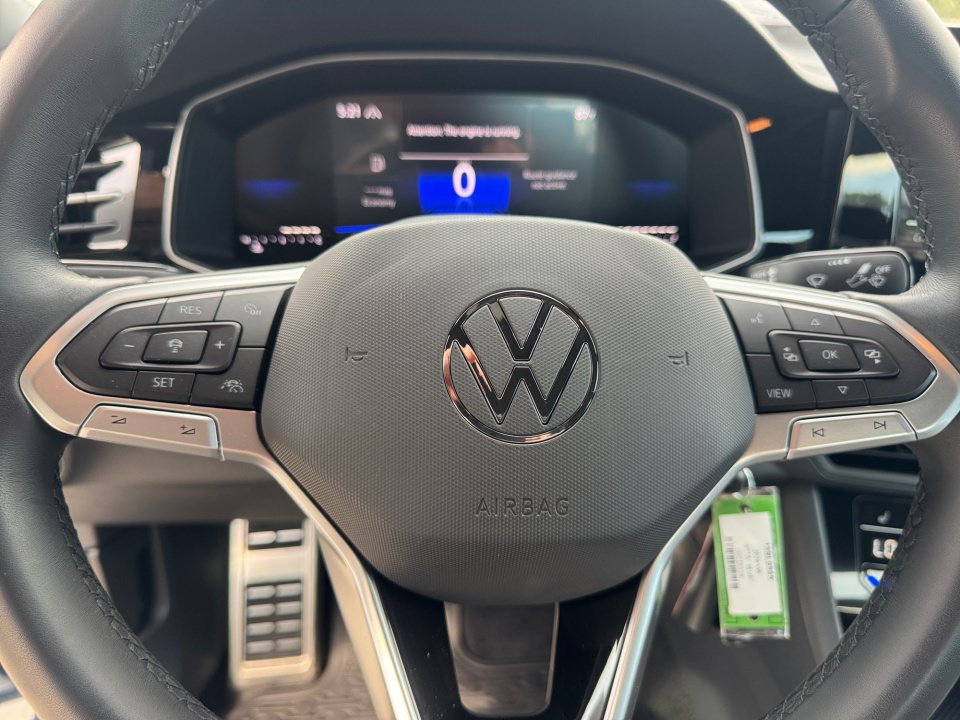 Used 2026 Volkswagen Jetta Sport FWD image 37