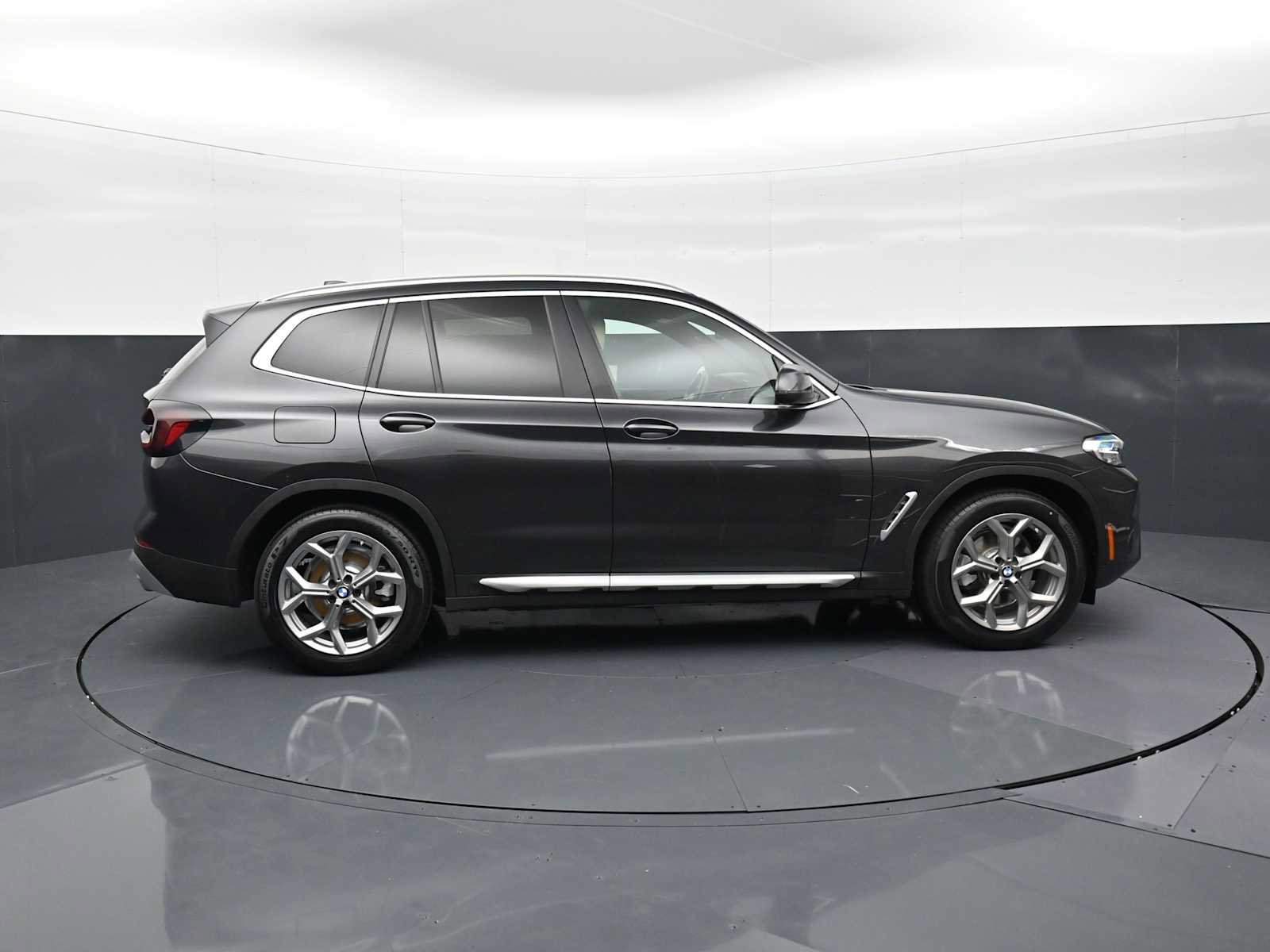 Certified 2023 BMW X3 sDrive30i w/ Convenience Package RWD image 4