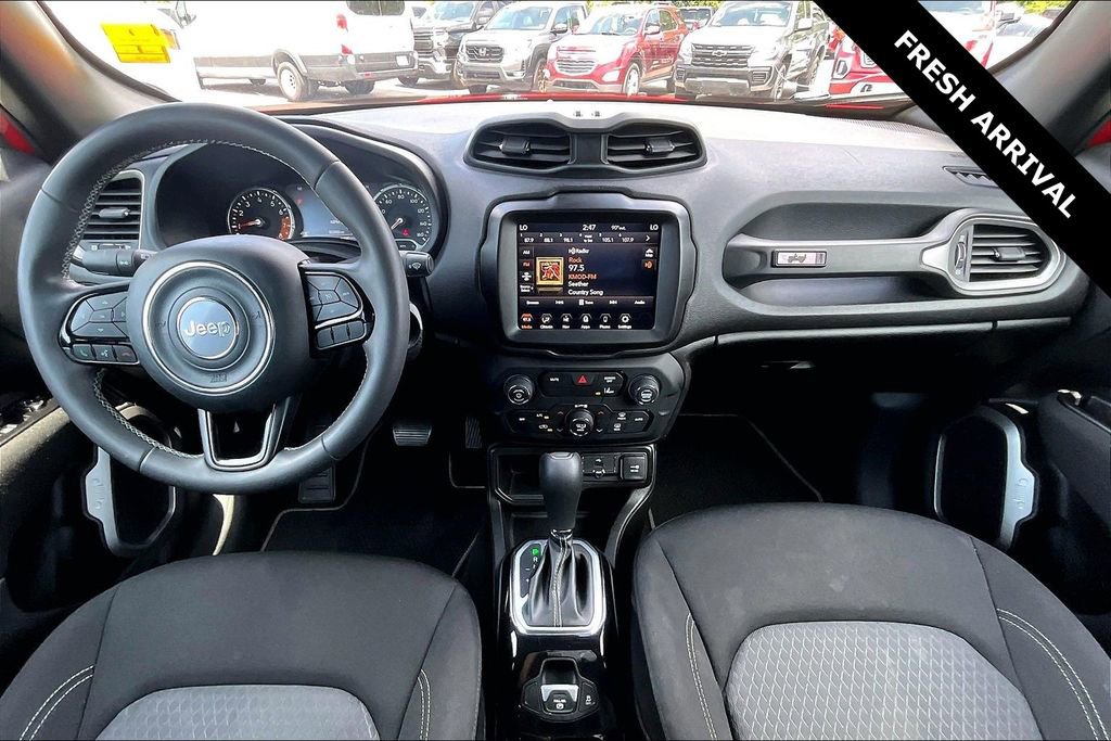 Used 2021 Jeep Renegade Latitude FWD image 7