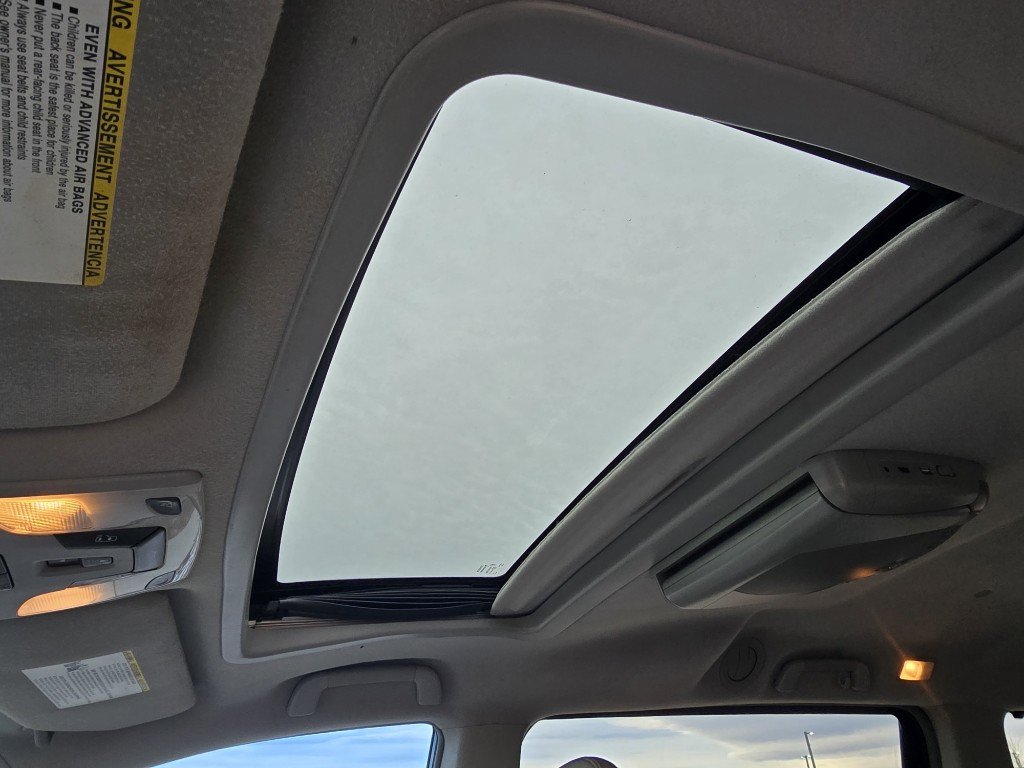 Used 2014 Toyota Sienna XLE image 22