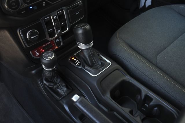 Used 2024 Jeep Wrangler Willys image 12