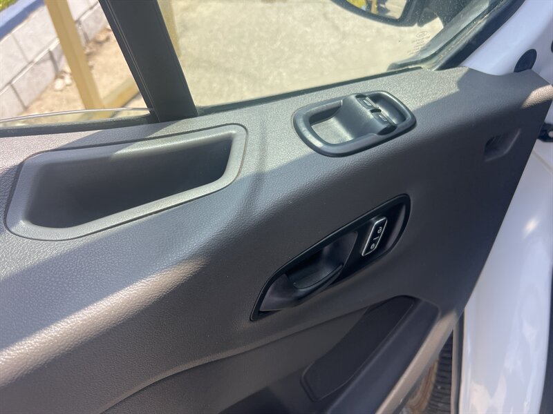 Used 2022 Ford Transit 250 148 High Roof Extended RWD image 9