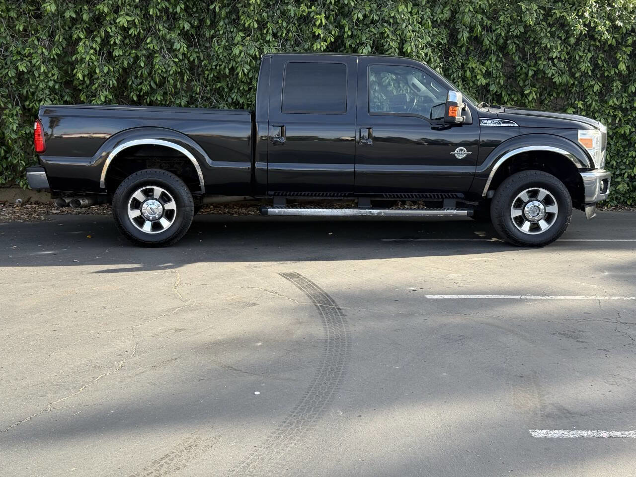 Used 2011 Ford F350 Lariat w/ Chrome Pkg image 7