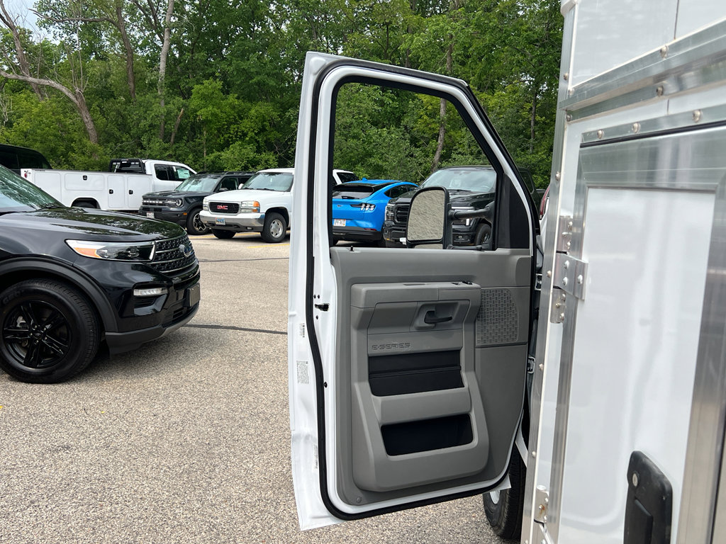 New 2026 Ford E-450 and Econoline 450 Super Duty w/ Power Equipment Group image 9