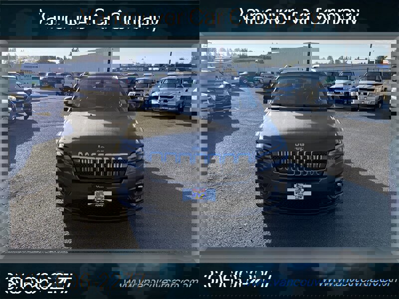 Used 2019 Jeep Cherokee Latitude Plus w/ Cold Weather Group image 9