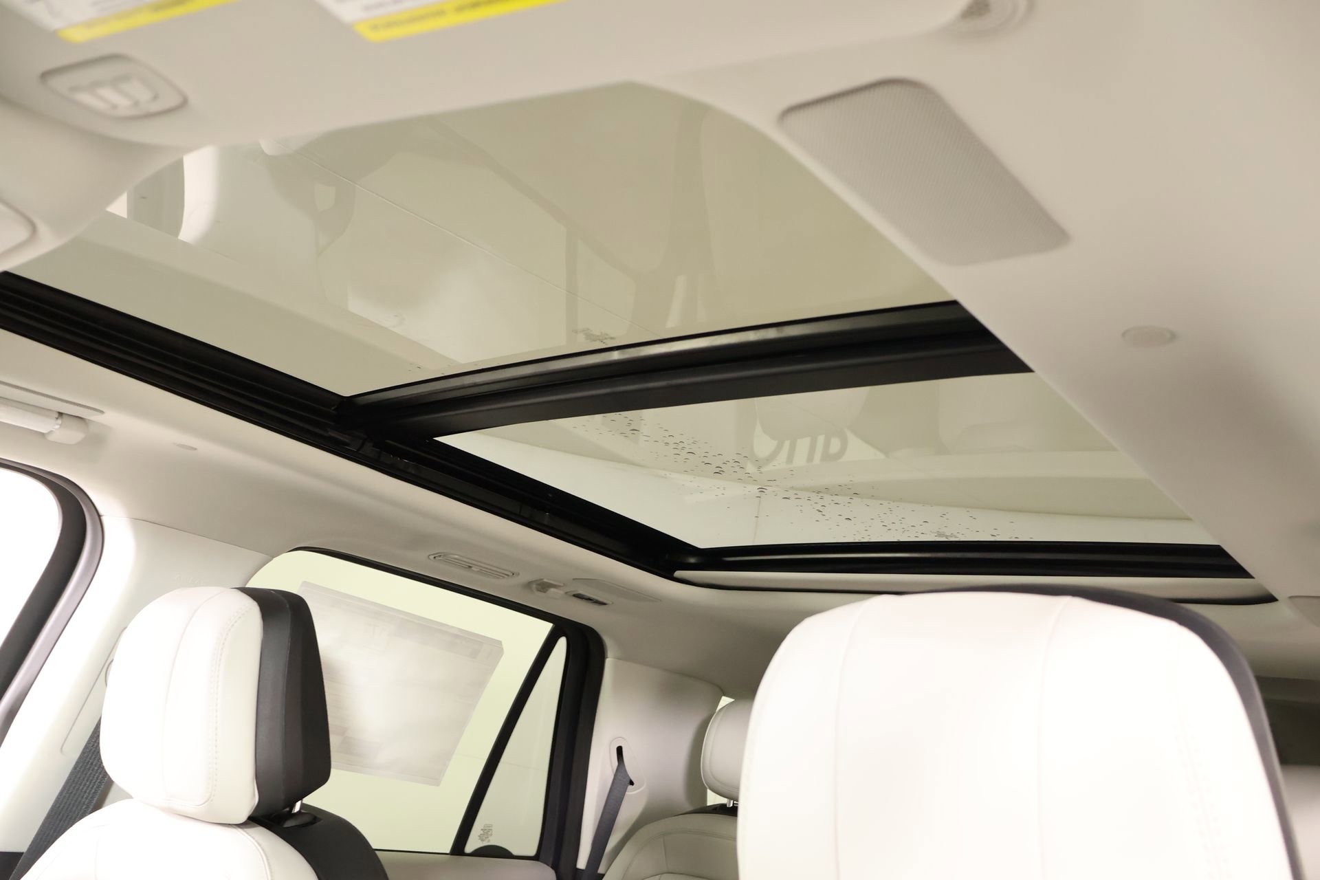 New 2026 Lincoln Navigator Reserve w/ Jet Appearance Package image 17