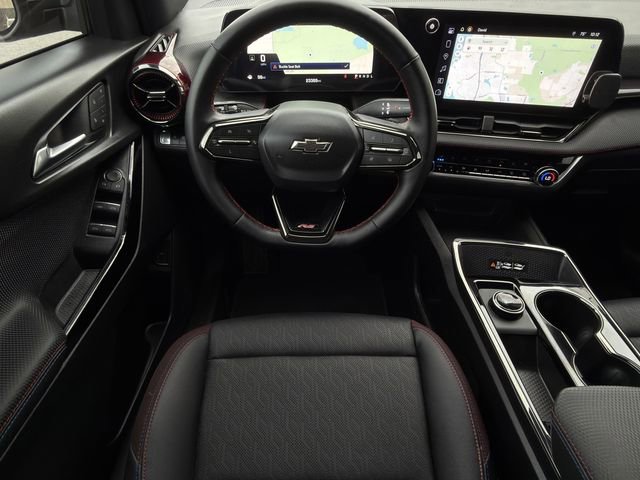 Used 2025 Chevrolet Equinox RS w/ Safety and Technology Package image 12