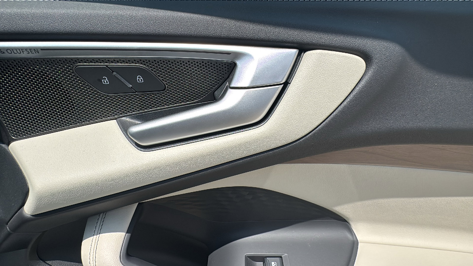 Used 2025 Audi A5 2.0T Premium Plus w/ Premium Plus AWD/4WD image 31