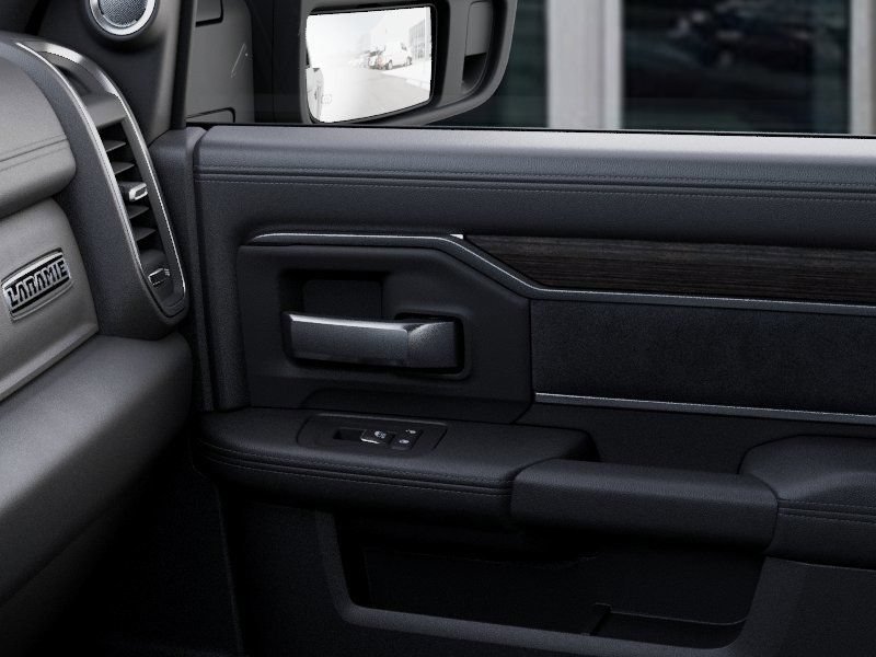 New 2026 RAM 2500 Laramie AWD/4WD image 25