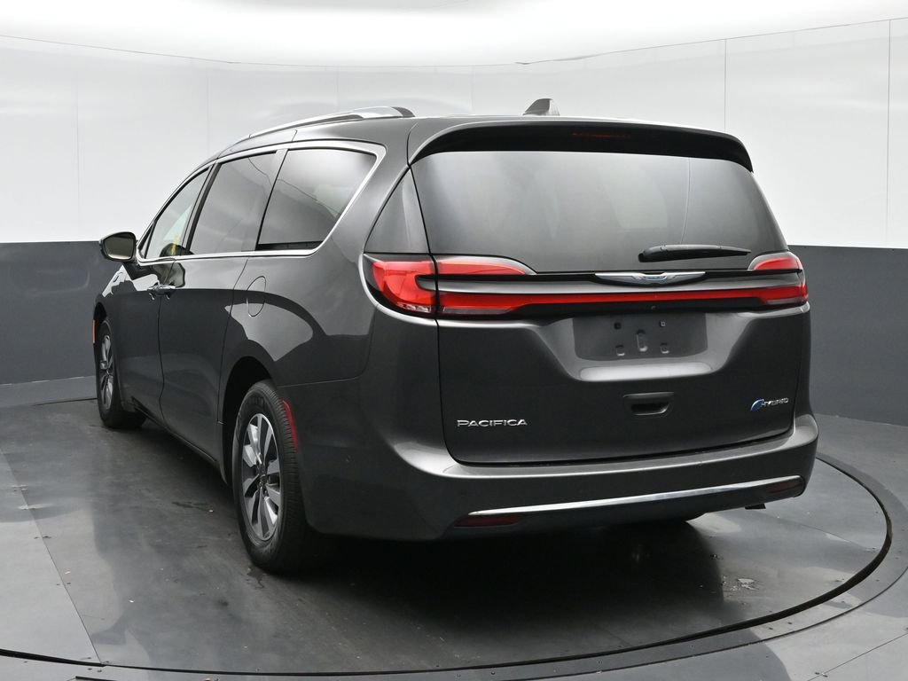 Used 2021 Chrysler Pacifica Touring-L image 5
