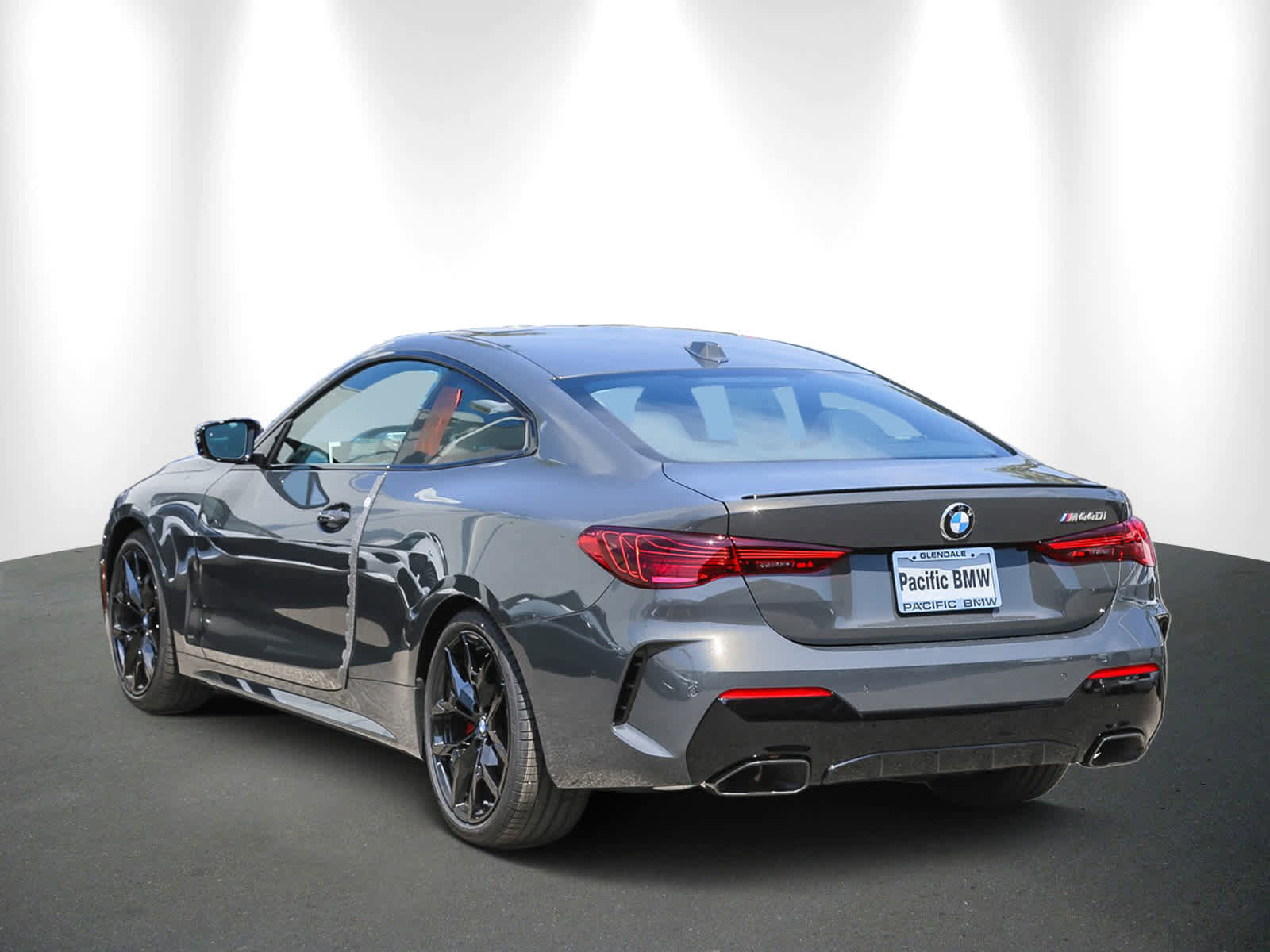 New 2026 BMW M440i Coupe w/ Parking Assistance Package image 4