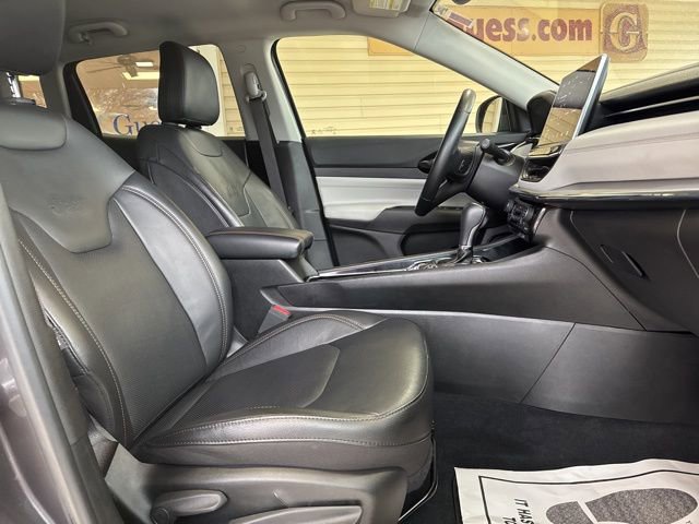 Used 2022 Jeep Compass Limited image 28