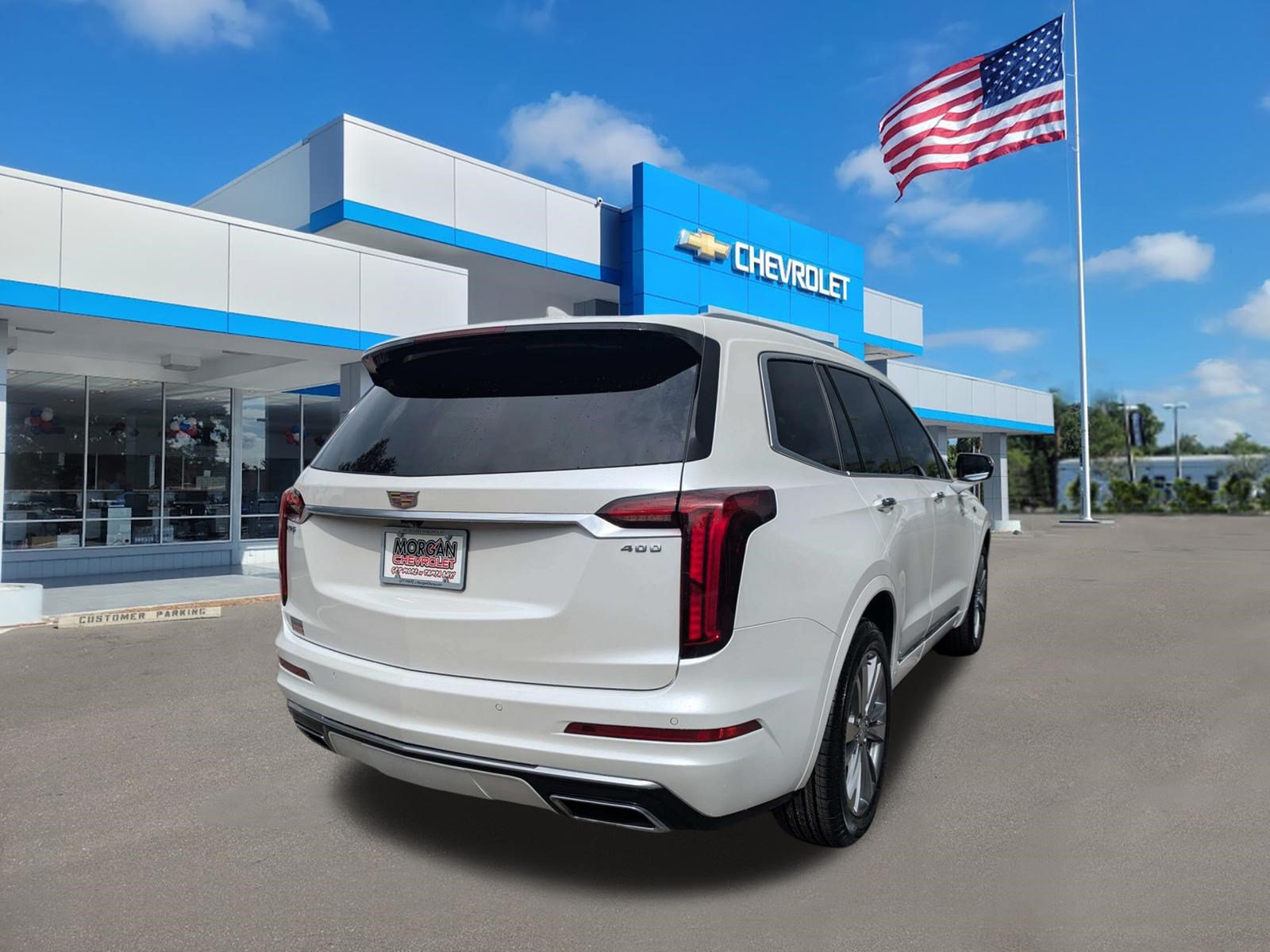 Used 2022 Cadillac XT6 Premium Luxury FWD image 3