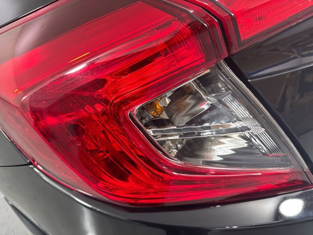 Certified 2017 Honda Civic EX image 32
