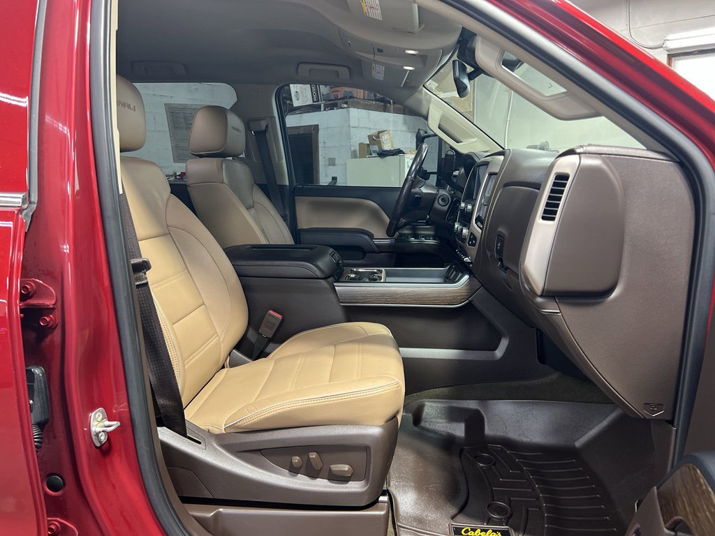 Used 2018 GMC Sierra 3500 Denali w/ Duramax Plus Package image 12