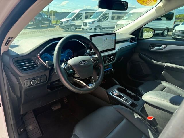 Used 2024 Ford Escape Platinum image 11