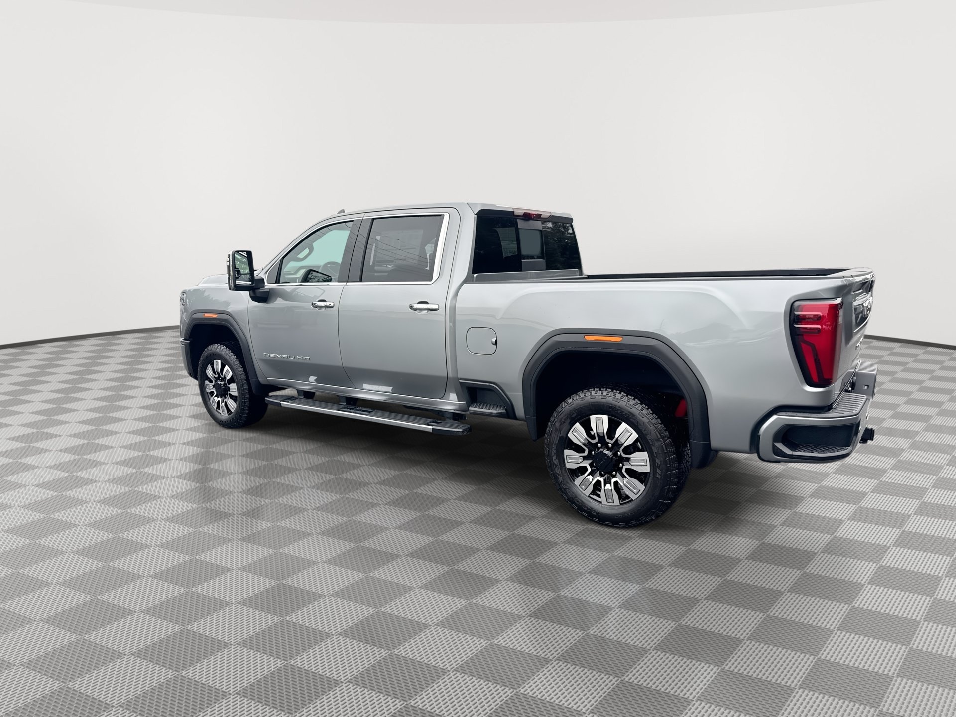 New 2026 GMC Sierra 2500 Denali w/ Denali Reserve Package AWD/4WD image 6