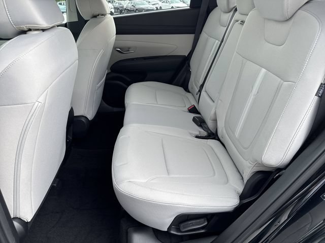 Used 2026 Hyundai Tucson SEL FWD image 12