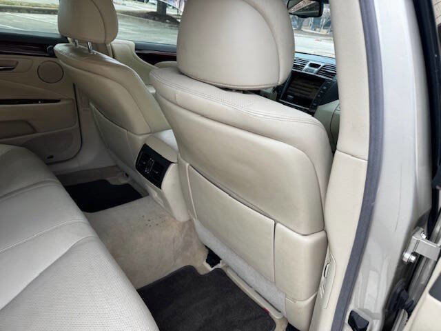 Used 2012 Lexus LS 460 image 18