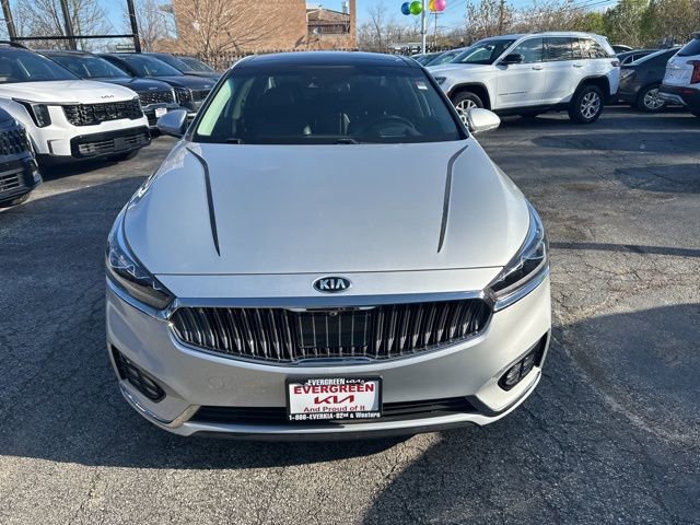 Used 2018 Kia Cadenza Limited image 2