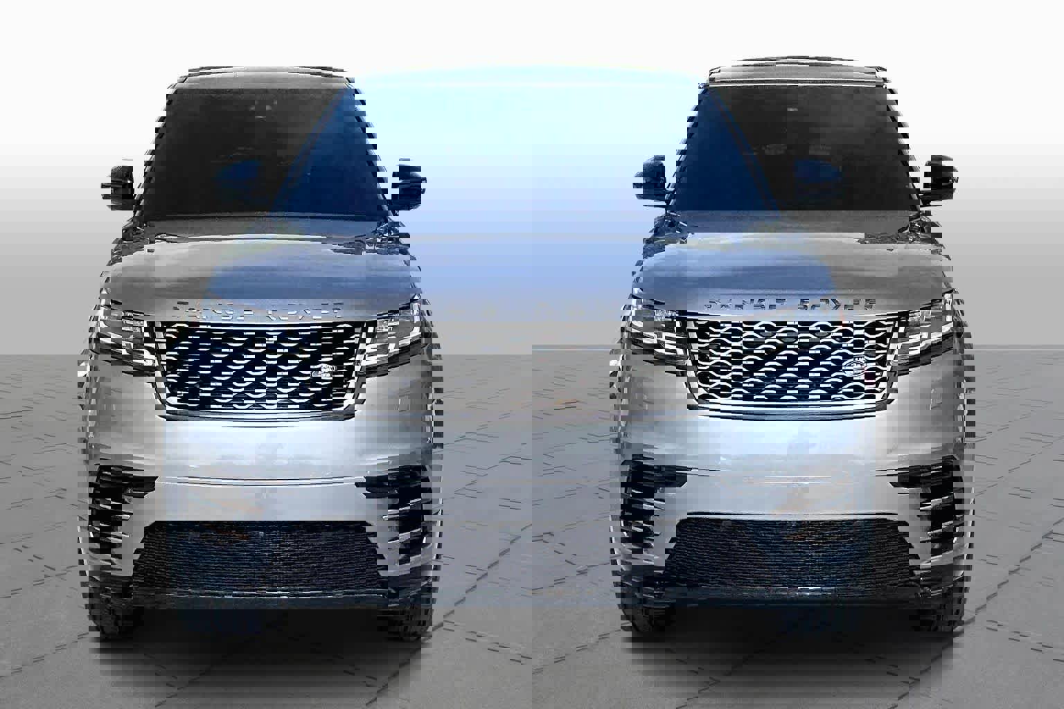 Used 2020 Land Rover Range Rover Velar R-Dynamic S image 5