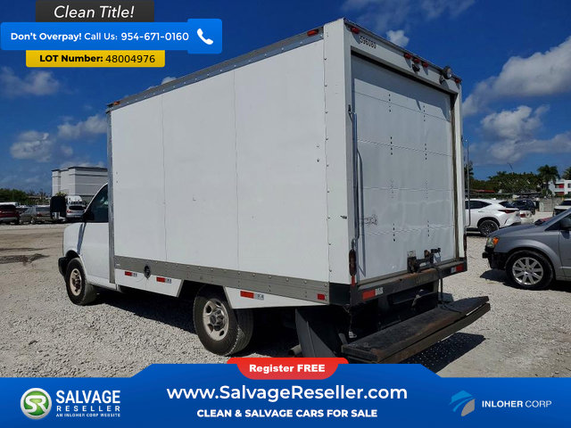 Used 2022 GMC Savana 3500 w/ Power Convenience Package image 3