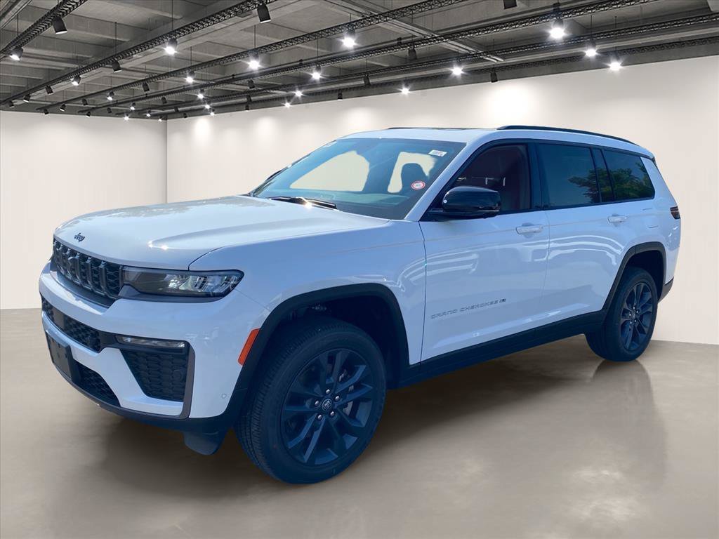 New 2026 Jeep Grand Cherokee L Limited AWD/4WD image 2