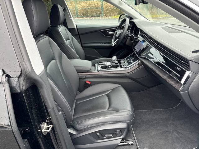 Used 2023 Audi Q8 Premium Plus w/ Premium Plus Package AWD/4WD image 10