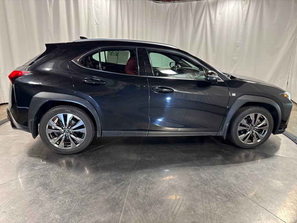 Used 2020 Lexus UX 250h F Sport w/ F Sport Premium Package image 9