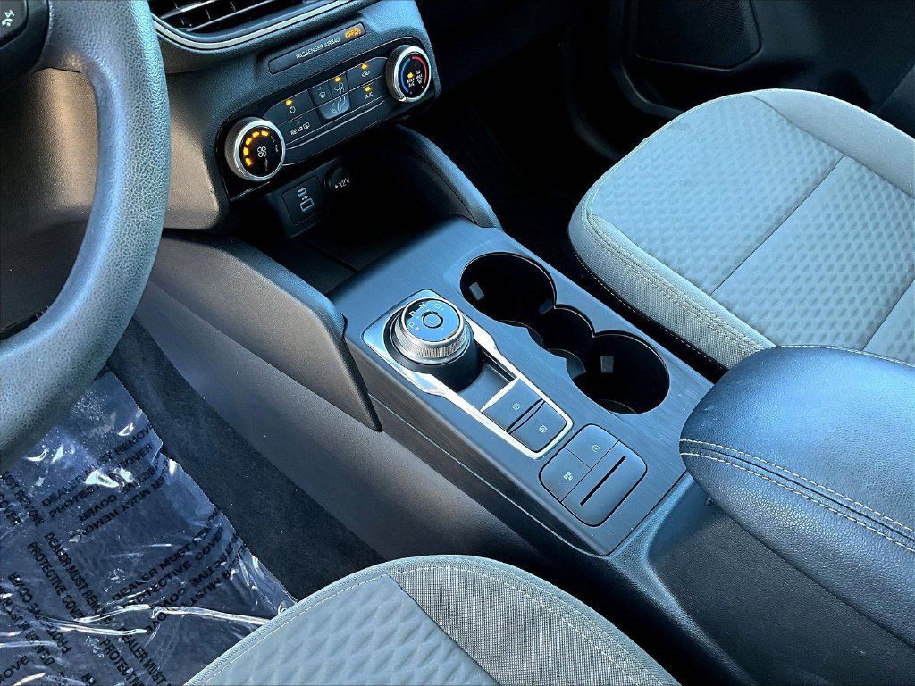 Used 2022 Ford Escape SE FWD image 19
