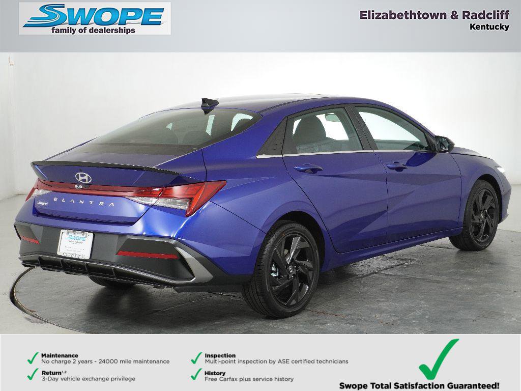 New 2026 Hyundai Elantra SEL Sport Premium image 3
