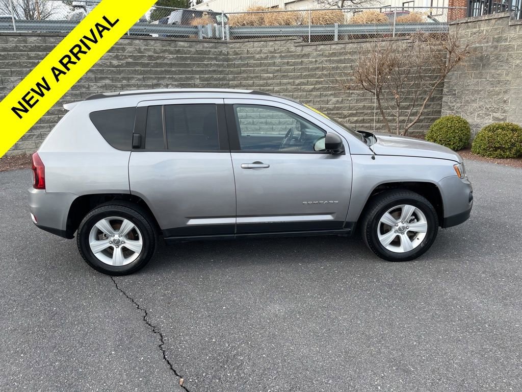 Used 2016 Jeep Compass Sport w/ Power Value Group image 3