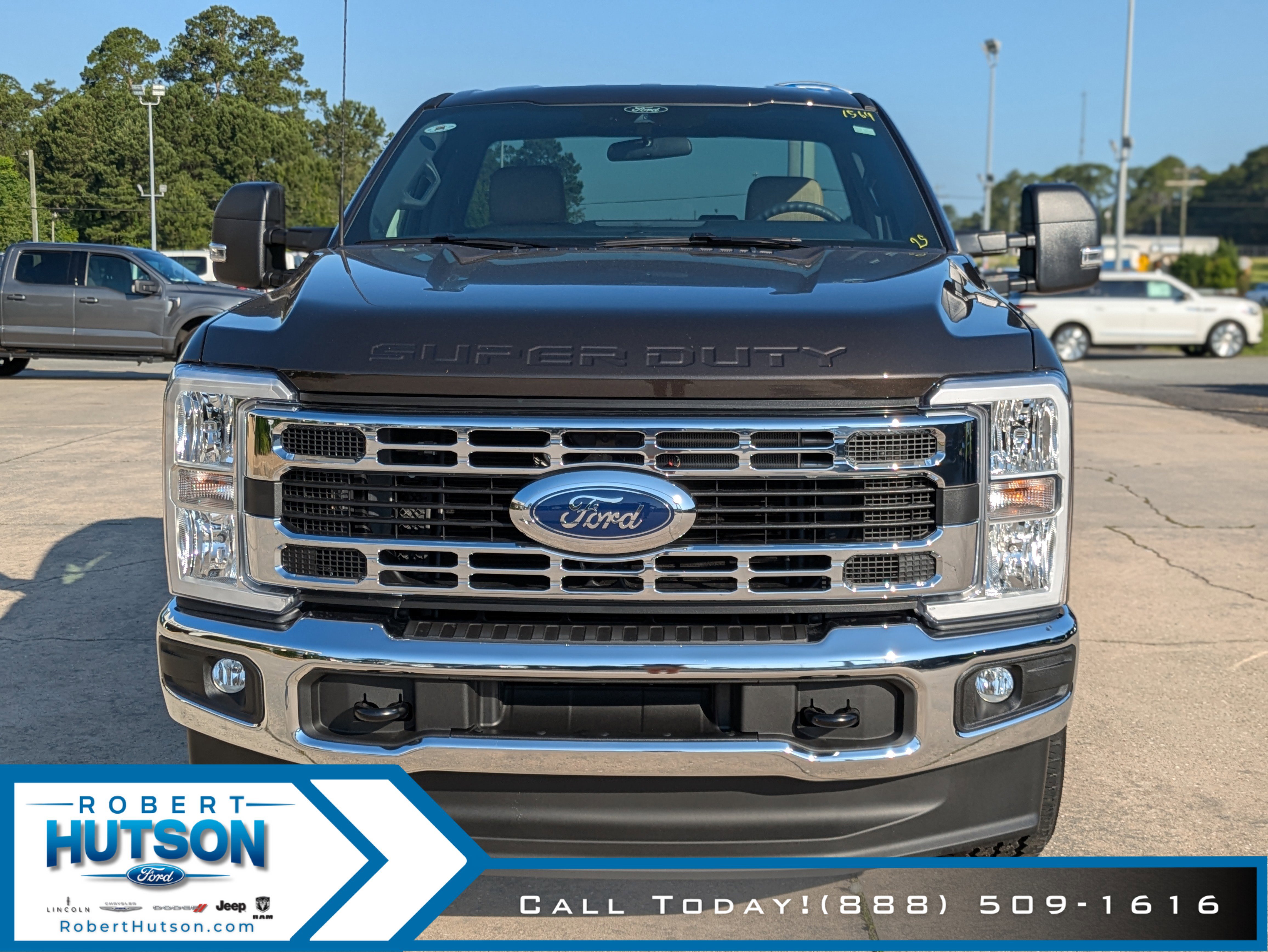 New 2025 Ford F350 XLT w/ FX4 Off-Road Package image 3