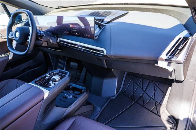 New 2026 BMW iX xDrive45 image 22