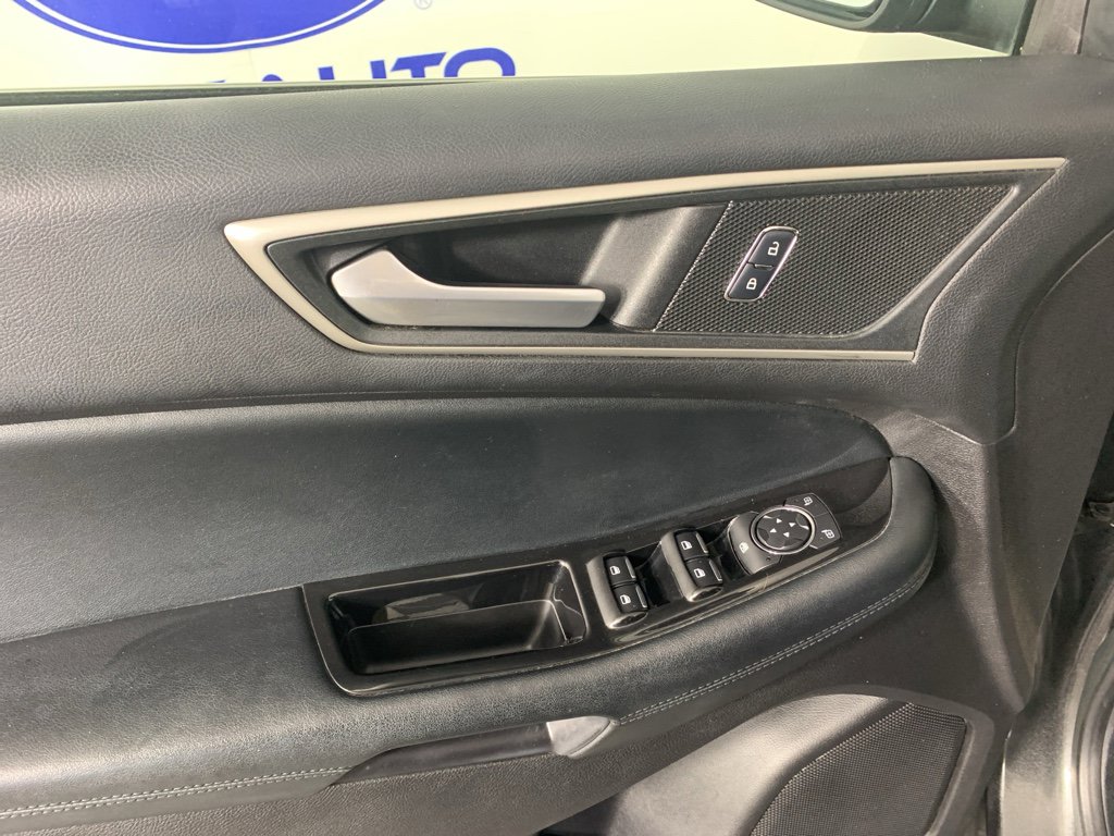 Used 2017 Ford Edge SEL w/ Equipment Group 201A image 15