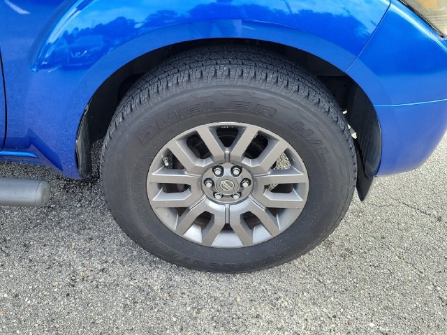 Used 2014 Nissan Frontier SV w/ SV Value Truck Package RWD image 7