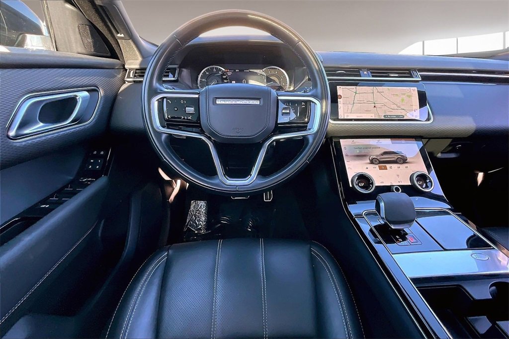 Used 2023 Land Rover Range Rover Velar R-Dynamic S image 8