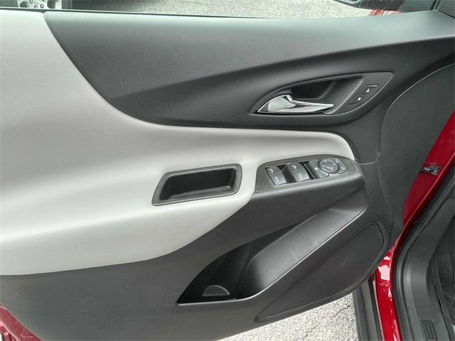 Used 2023 Chevrolet Equinox LT w/ LPO, Floor Liner Package image 16