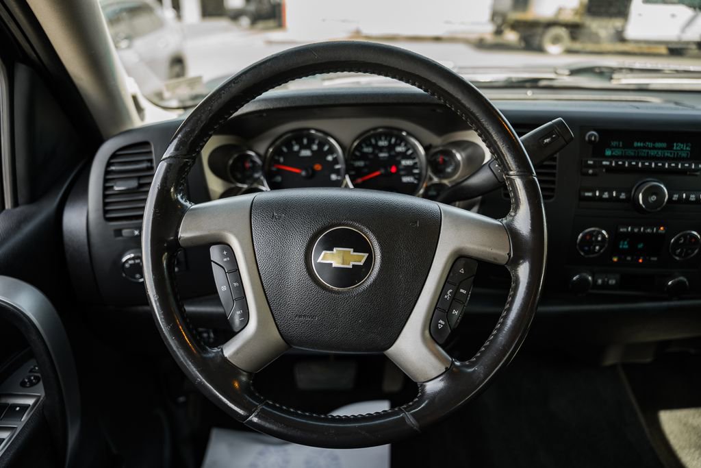 Used 2012 Chevrolet Silverado 2500 LT w/ Interior Plus Package AWD/4WD image 32