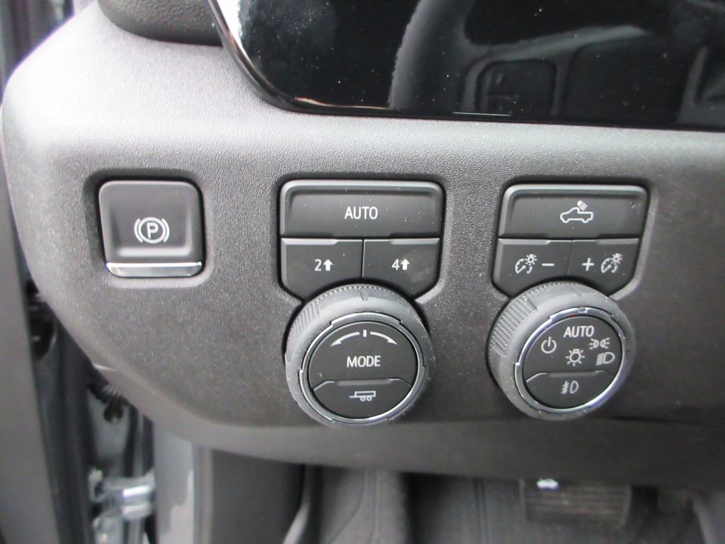 Used 2026 Chevrolet Silverado 1500 RST w/ RST Select Package image 22