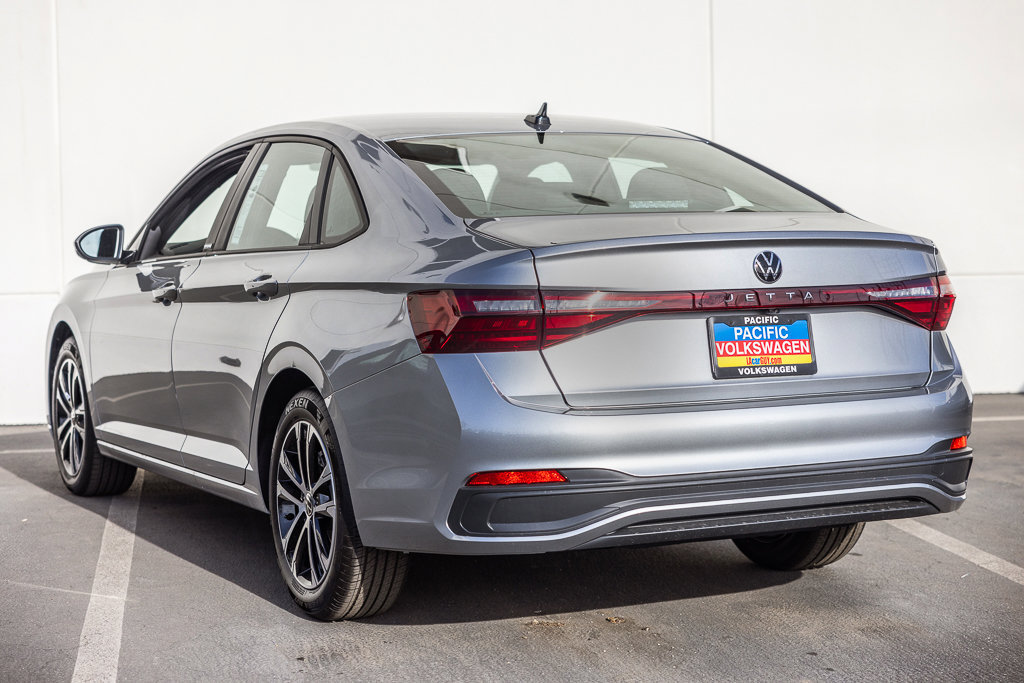 New 2027 Volkswagen Jetta Sport FWD image 3