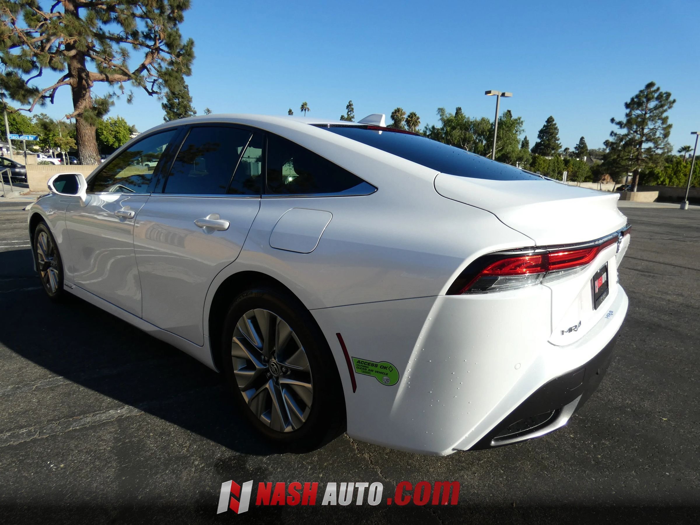 Used 2022 Toyota Mirai w/ Advanced Technology Package RWD image 13